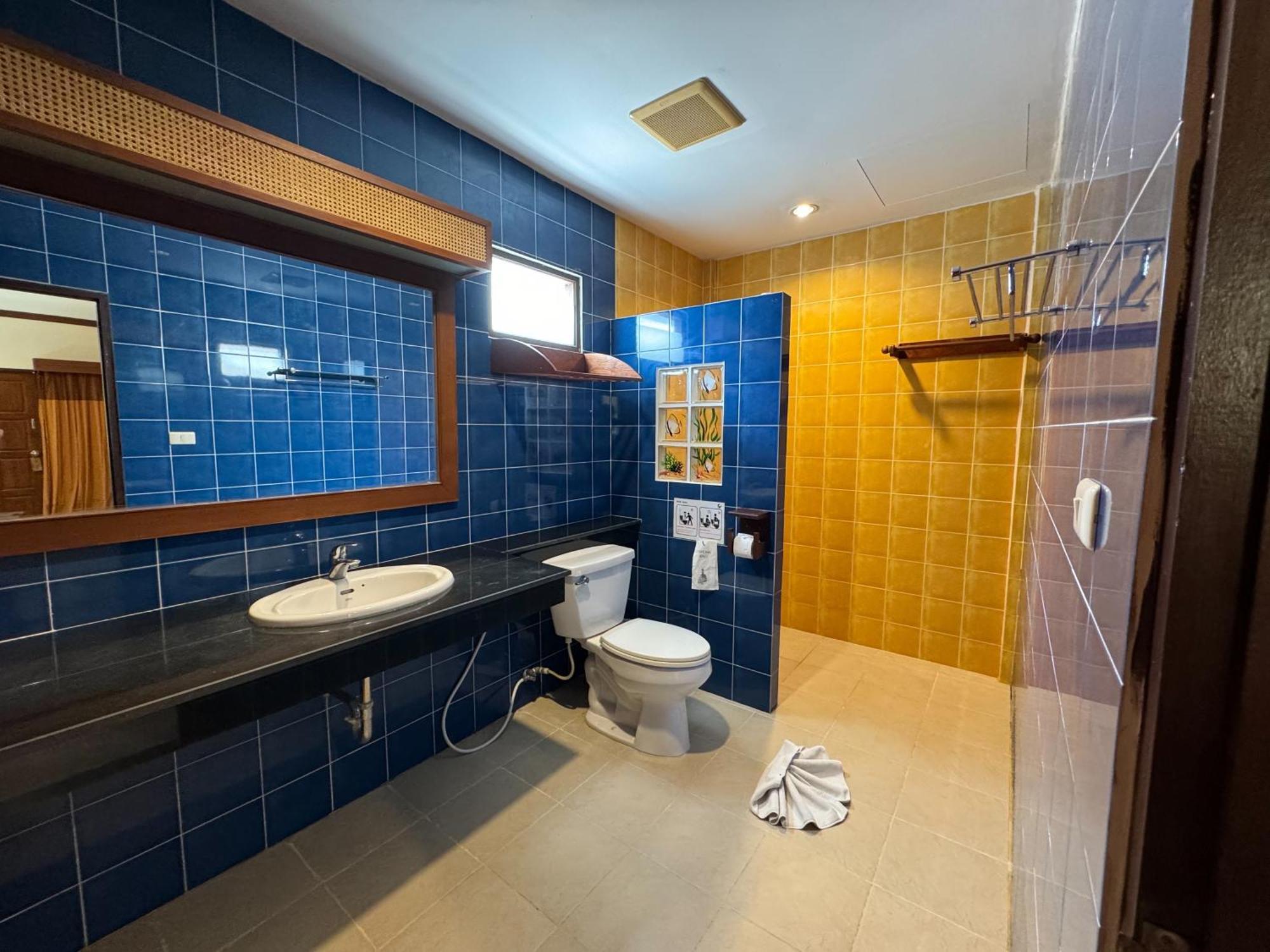 Beach Bungalow At Lanta Resort Koh Lanta Exterior photo